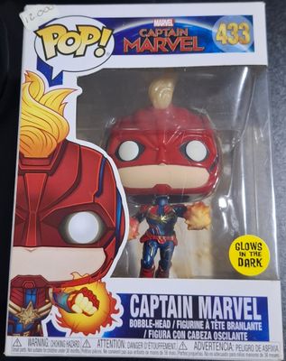 BAF1 Captain Marvel Figura Funko Pop Capitan Marvel Glows in the Dark
