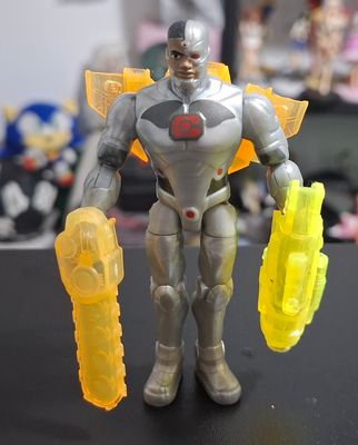 SH9 Cyborg Figura DC Figura 3.75 Pulgadas