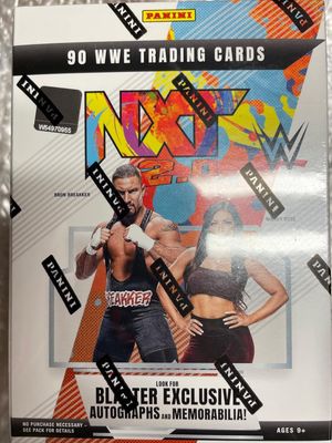 DS 2022 Panini NXT WWE Blaster Box 90 Cartas 6 Packs 15 Cartas por Paquete Nuevo