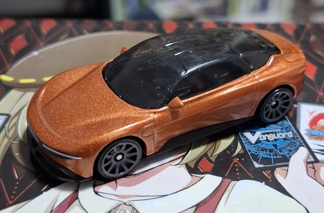 SH13 DeLorean Alpha 5 Hot Wheels