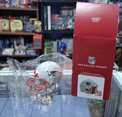 NELA NFL New England Patriots Casco con Sonidos Hallmark