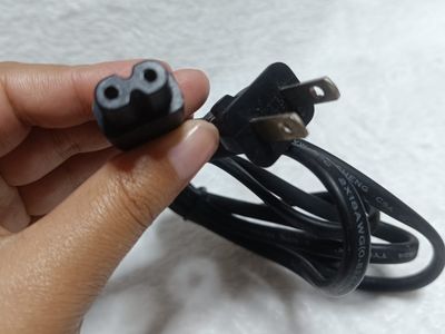 NELA-m, Cable de Alimentación,  CA o Cable de Red