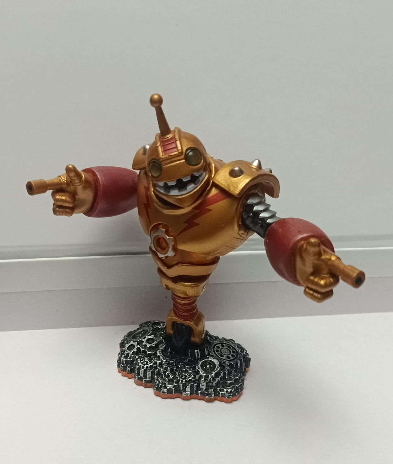 NELA-b, Bouncer &quot;Skylanders Giants&quot;  Activision.