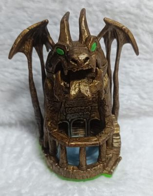 NELA-b, Skylanders Dragon&#39;s Peak.  &quot;Skylanders&quot;,