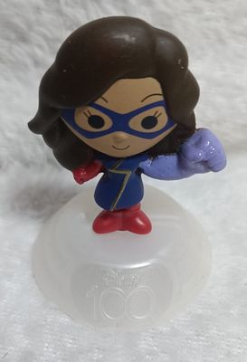NELA-b, Ms. MarvelMcDonald&#39;s de la colección Disney 100.