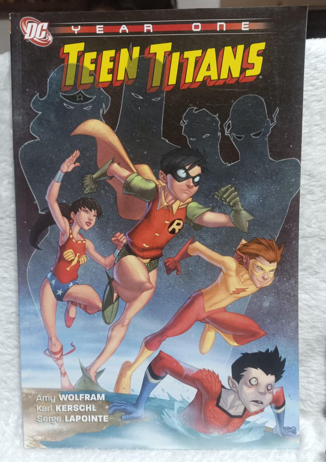 NELA-n, Teen Titans, Year One. Ingles