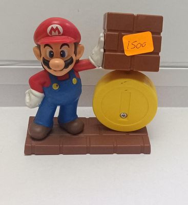 NELA-f, Figura Super Mario,  McDonald&#39;s
