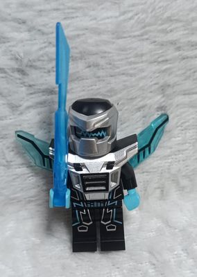 NELA-f, Minifigura de LEGO &quot;Laser Mech&quot;