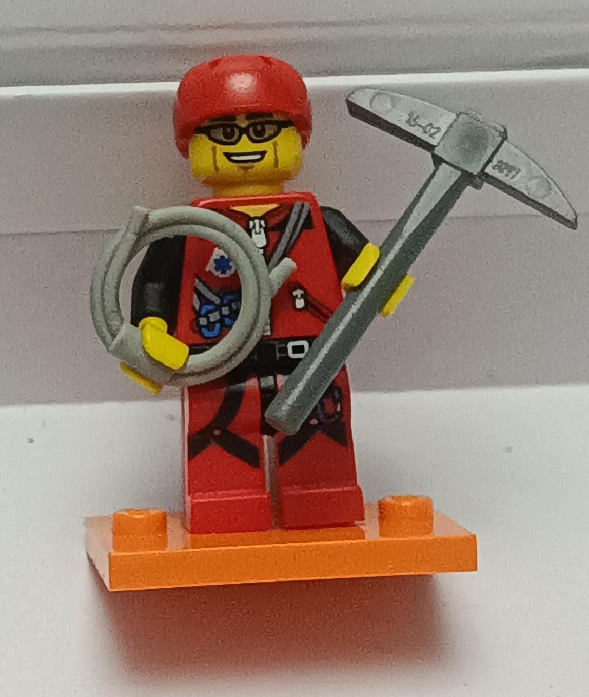 NELA-f, Escalador Climber Minifigura LEGO.