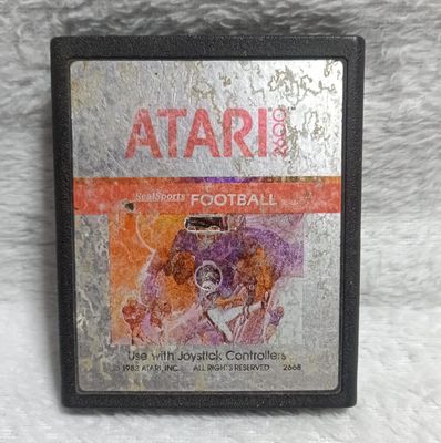 NELA-g, RealSports Football  Atari 2600 cartucho del videojuego .