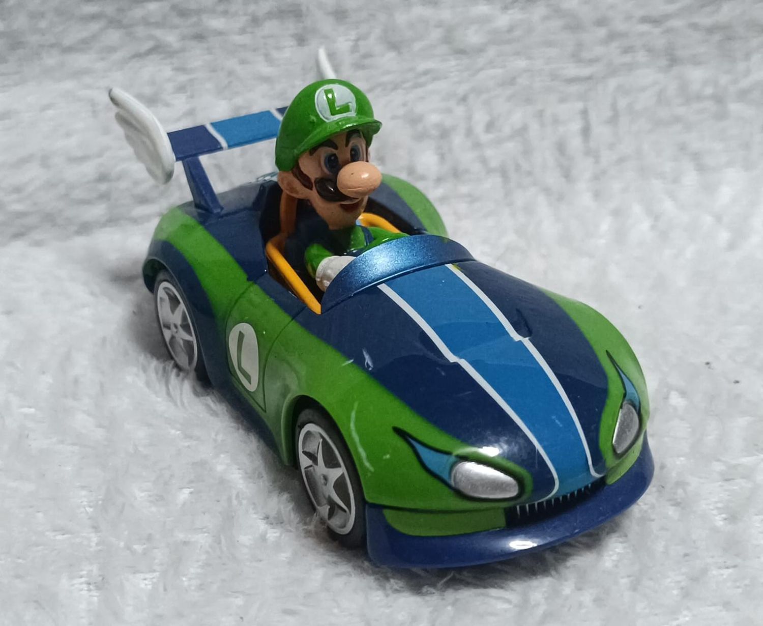 NELA-f, Carro Luigi  Mario Kart Nintendo