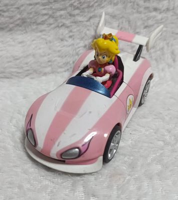NELA-f, Carro Princesa Peach de Mario Kart Nintendo.