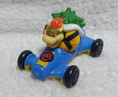 NELA-f, Carro Bowser kart Nintendo.
