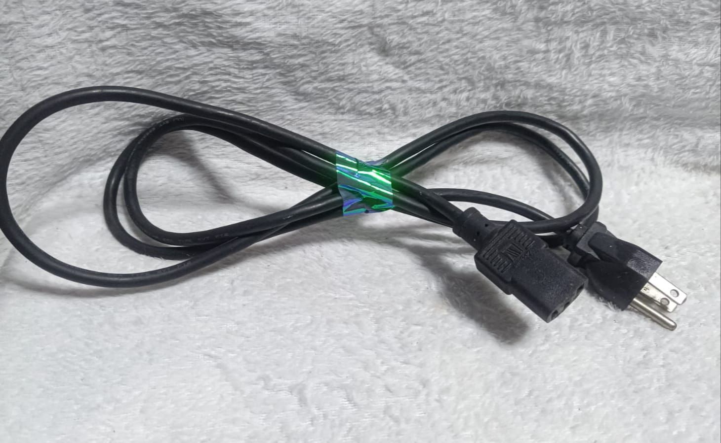 NELA-o, Cable de Alimentacion Longwell E55333 VW-1.
