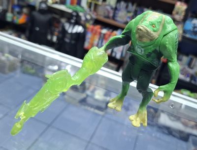BAF1 Linterna Verde Figura 4 Pulgadas