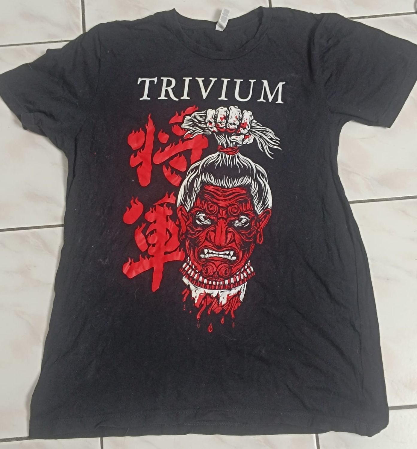 NELA-a,  Camisa Trivium XL