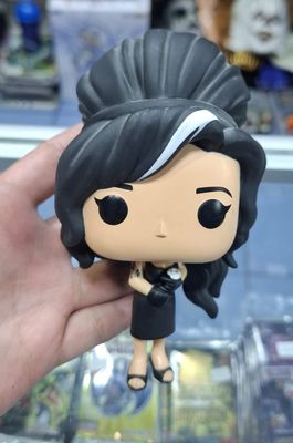 NELA-m,  Amy Winehouse Figura Funko Pop