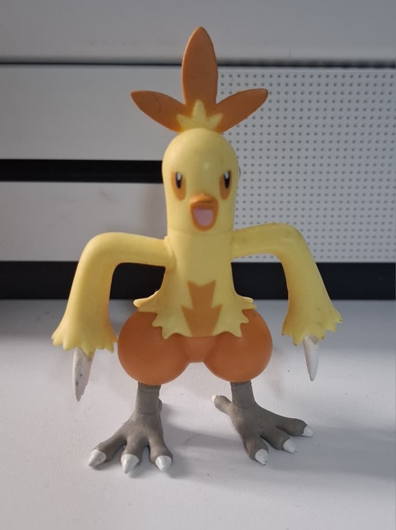 SH Combusken Figura Pokemon 3 Pulgadas Tomy