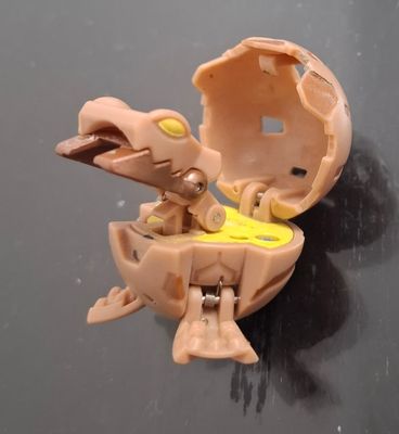 SH Bakugan Cafe Juggernoid Tan Subterra