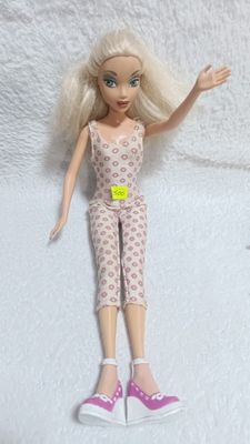 NELA-q, Muneca Barbie My Scene Miami Getaway Sin Caja (Usado).