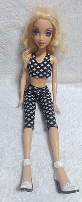 NELA-q, Muneca Barbie My Scene Sin Caja (Usado).