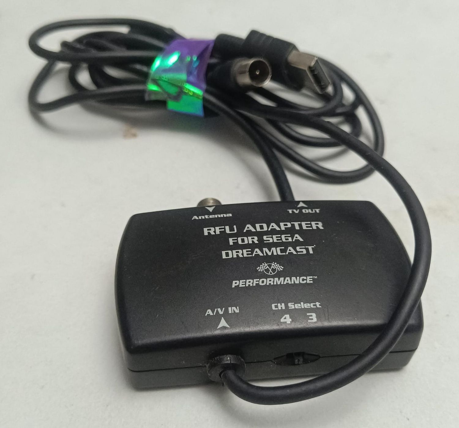 NELA-0, Sega Dreamcast Cable Adaptador RFU (Radio Frequency Unit)