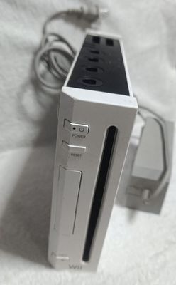 NELA-s, Nintendo Wii Usado con Cable
