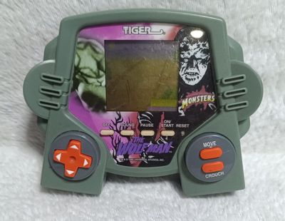 NELA-g, Consola Tiger Electronics &quot;The Wolfman&quot;  Universal Studios Monsters