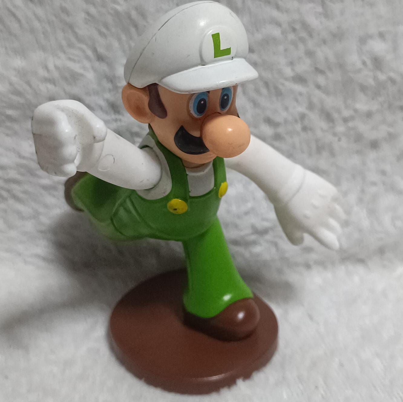 NELA-f, Luigi Figura Super Mario Bros. Nintendo.
