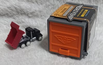 NELA-f, Carro Rojo Track Pocket Series 1 Mystery Blind Pack