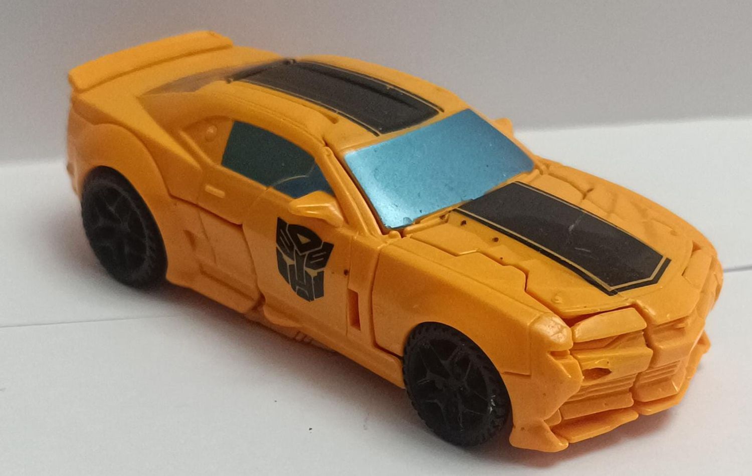 NELA-q, Transformers Figura  Bumblebee Figura One-Step Changer de Hasbro juguete Transformers Age of Extinction