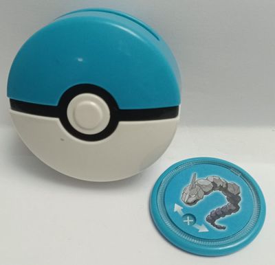 NELA-q, Pokémon Pokeball Disc Shooter, azul (2019) McDonald&#39;s Nintendo