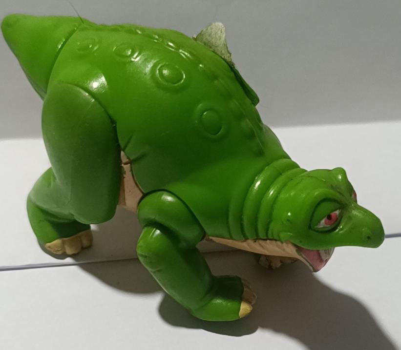 NELA-q, Spike estegosaurio &quot;The Land Before Time&quot;  Burger King.