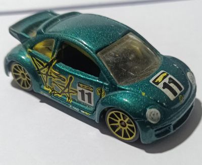 NELA-q, Hot Wheels Volkswagen New Beetle Cup.