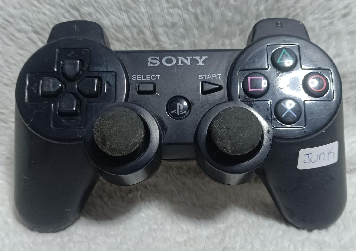 NELA-o, Sony DualShock 3 para PlayStation 3. JUNK