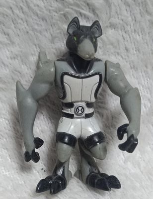 NELA-q, Ben 10 Benwolf/Blitzwolfer) Figura