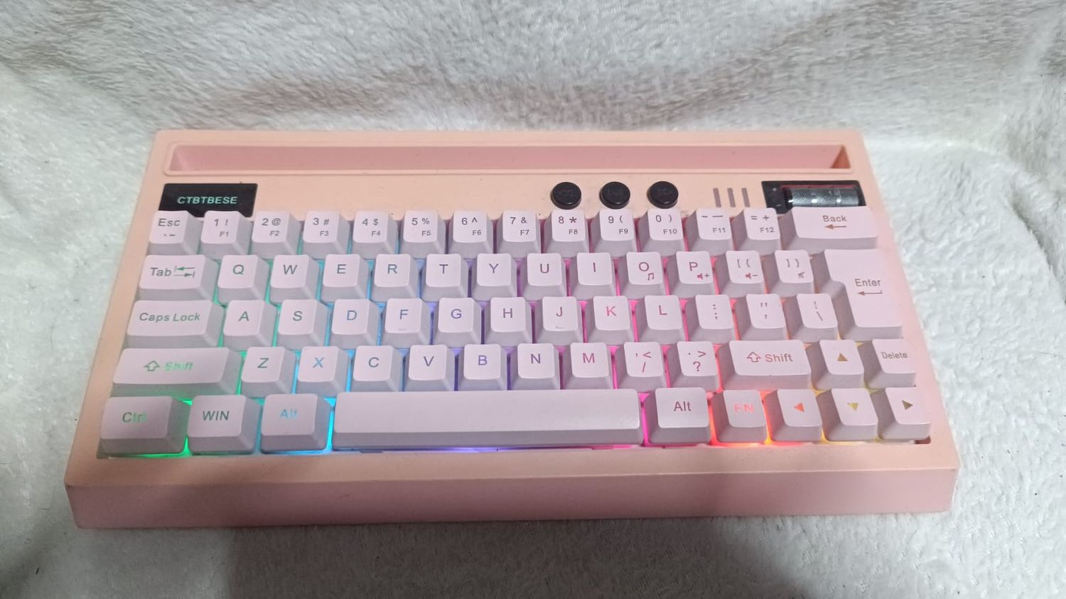 NELA-m, Teclado inalambrico