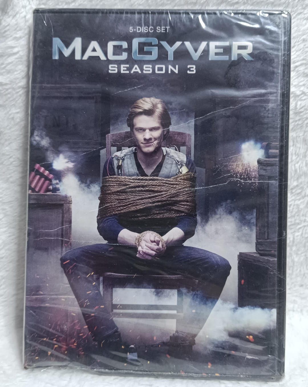NELA-t, MacGyver Temporada 3 versión de 2016 Idioma y Subtitulos en Ingles