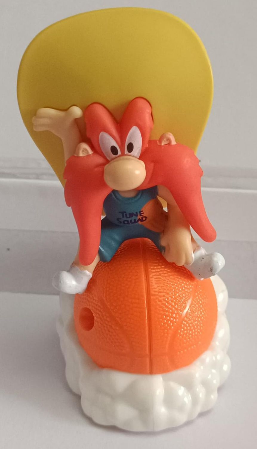 NELA-q, Yosemite Sam  Juguete  McDonald&#39;s Space Jam  A New Legacy de 2021.