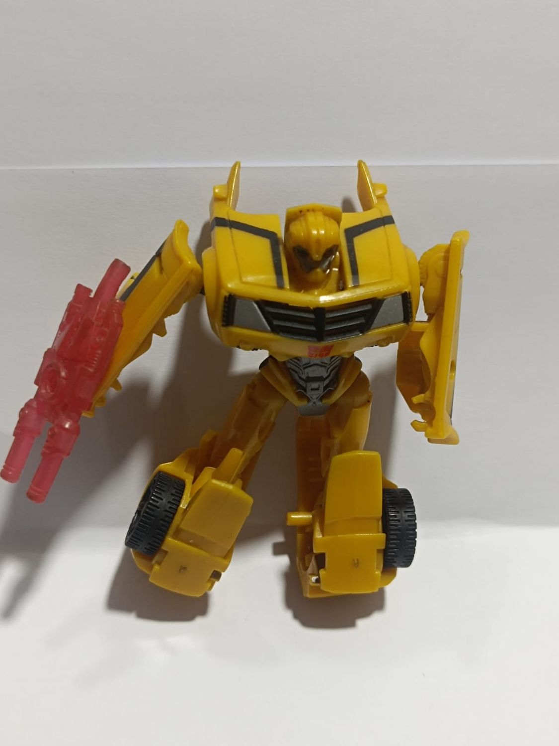 NELA-s,Bumblebee  Transformers Transformers Cyberverse 2.4 Pulgadas