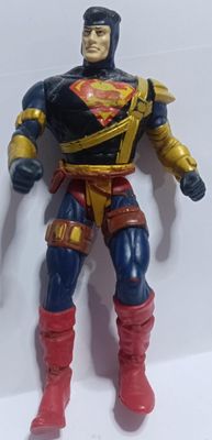 NELA-s,  Superman, DC Multiverse de McFarlane Toys.
