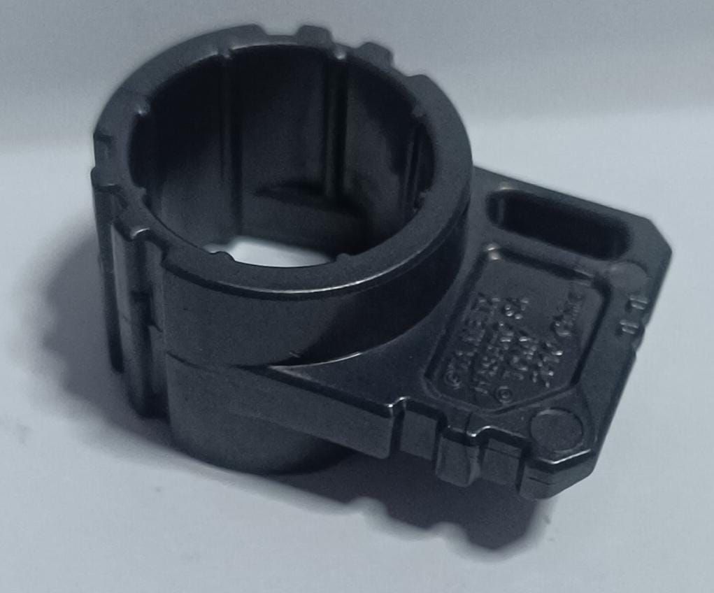 NELA-s, Lanzador de Beyblade Color Gris Oscuro