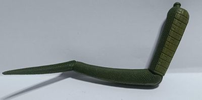 NELA-s, Cola de Lizard Build-A-Figure (BAF) de la línea Marvel Legends de Hasbro.