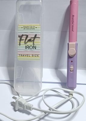 NELA-s, Plancha Para el Cabello de Tamaño de Viaje.