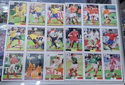 BAF1 Lote de Tarjetas de Futbol La Nacion Mundial Francia 98 *57 Cartas*