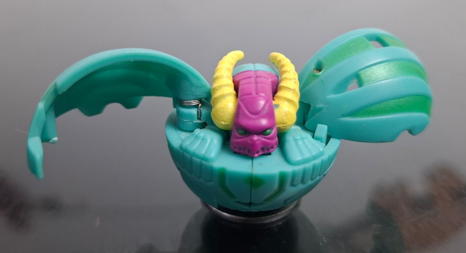 SH Bakugan Verde
