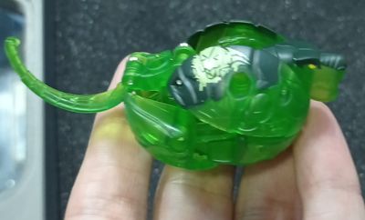 SJ Bakugan Verde Transparente
