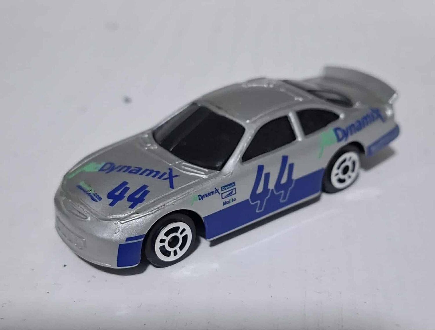 SHX Maisto Dinamix 44 Ford Taurus
