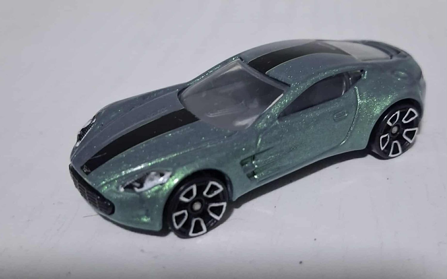 SHX Aston Martin One 77 Hot Wheels