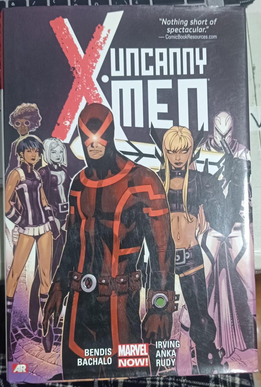 NELA-n, X-Men Uncanny Comic Vol. 1: Revolution